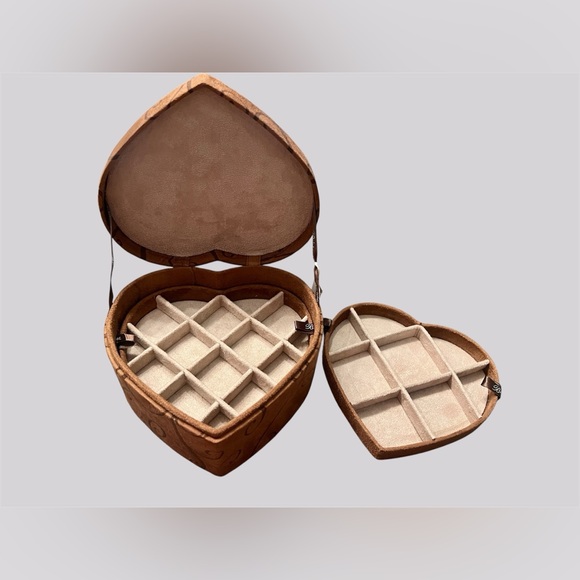 Brighton “Fill Your Heart” Jewelry Box - Picture 7 of 11
